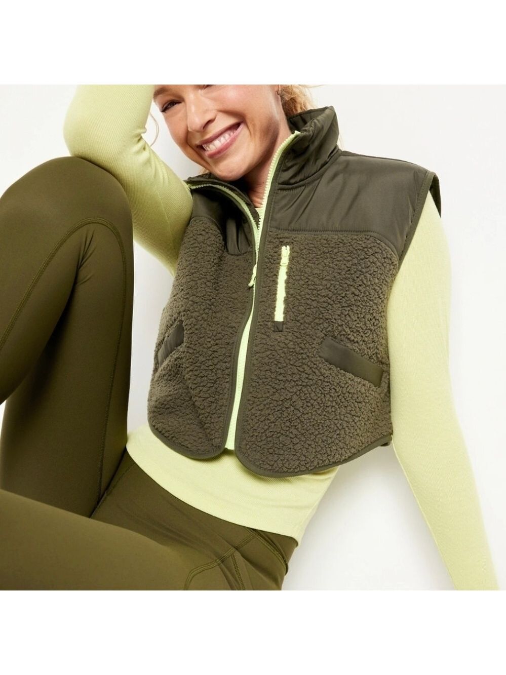 2X • Old Navy • Crop Hybrid Zip Vest